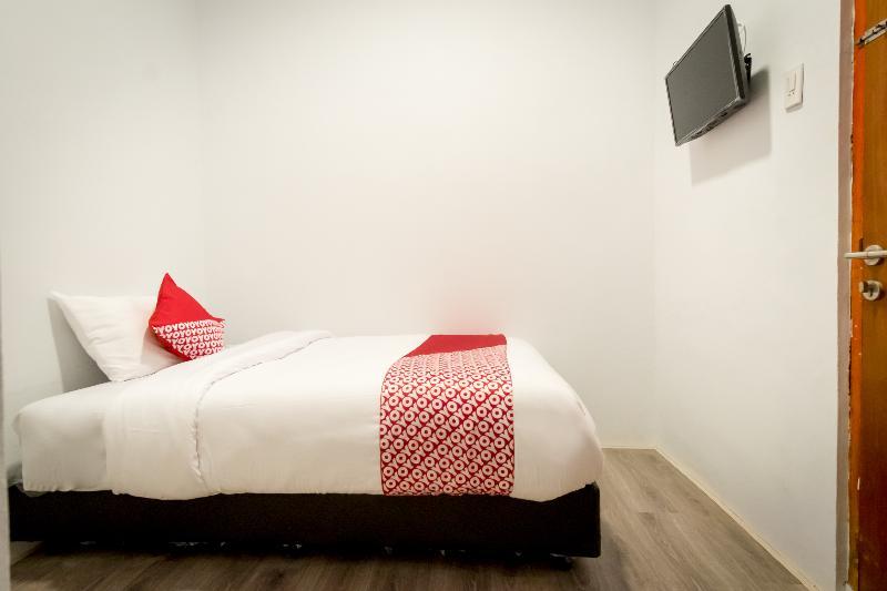 Oyo 835 Metropolitan Home Stay Medan Exterior photo